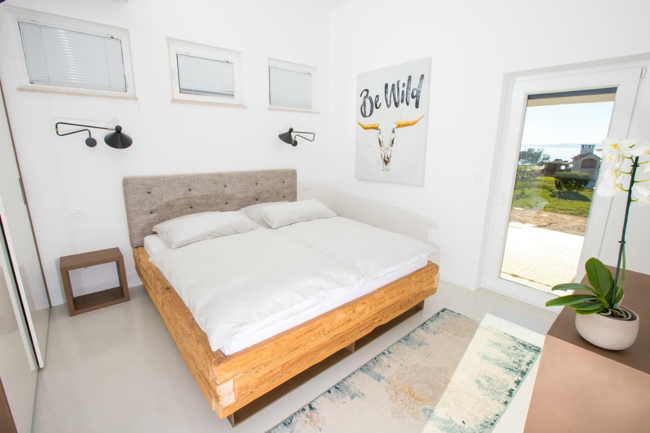 Sunsetloft Vir Apartment Exterior photo