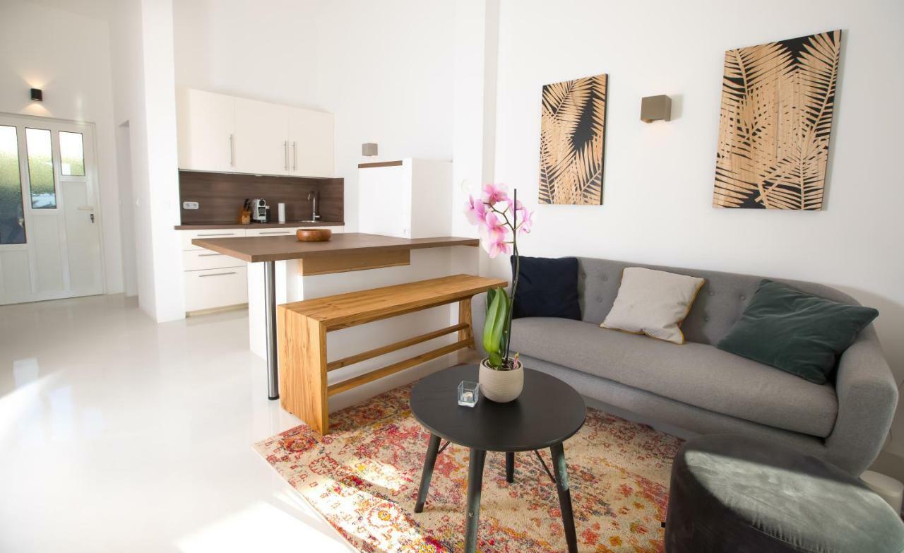 Sunsetloft Vir Apartment Exterior photo