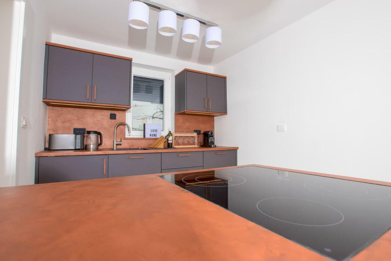 Sunsetloft Vir Apartment Exterior photo